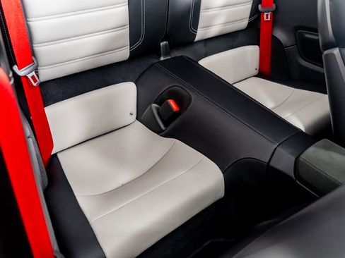 Used 2022 Porsche 911 Turbo image 32