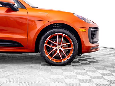 Certified 2023 Porsche Macan S AWD/4WD image 35
