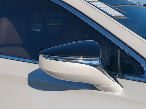 Used 2023 Lexus LS 500 w/ Accessory Package (Z2) image 12