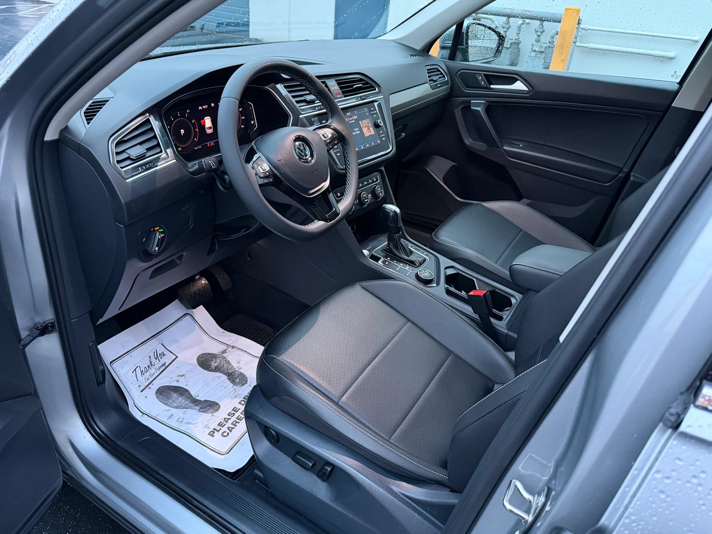 Used 2021 Volkswagen Tiguan SEL AWD/4WD image 7