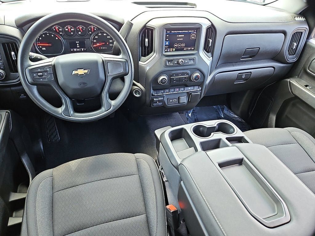 Used 2024 Chevrolet Silverado 2500 Custom w/ Custom Value Package AWD/4WD image 11