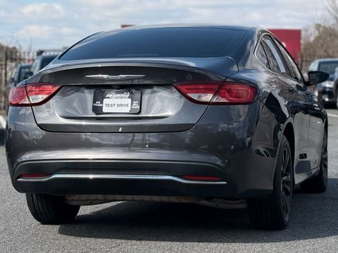 Used 2016 Chrysler 200 Limited image 5