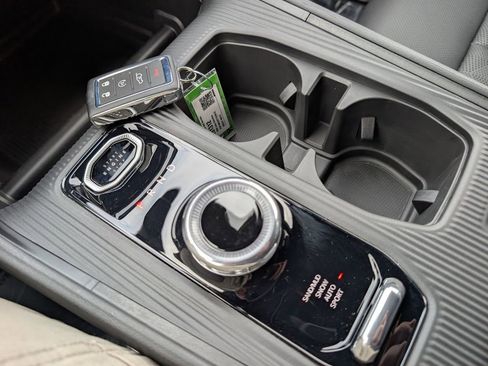 New 2026 Jeep Cherokee Overland image 30