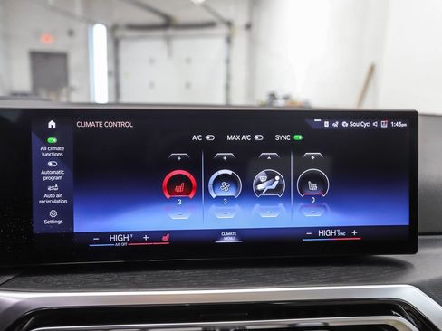 Certified 2023 BMW 330i xDrive 330i xDrive w/ Premium Package image 19