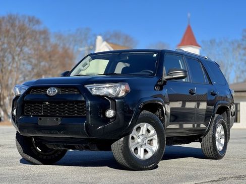 Used 2018 Toyota 4Runner SR5 image 1