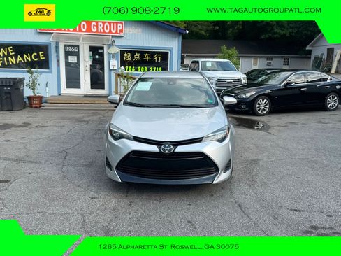 Used 2019 Toyota Corolla LE FWD image 2