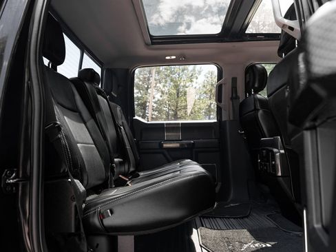 Used 2019 Ford F250 Lariat w/ Lariat Ultimate Package AWD/4WD image 30