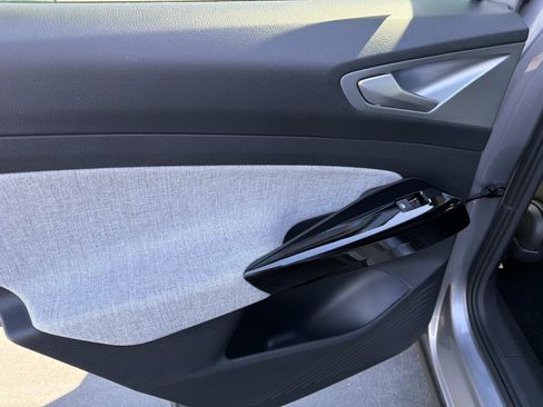 Certified 2023 Volkswagen ID.4 Pro RWD image 8
