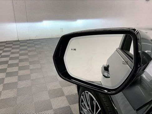 Used 2024 Cadillac XT4 Sport AWD/4WD image 32