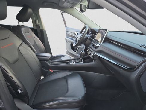 Used 2022 Jeep Compass Trailhawk image 16