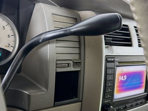 Used 2006 Dodge Durango Limited w/ Travel Convenience Group RWD image 19