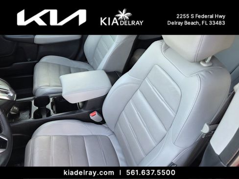 Used 2018 Honda CR-V Touring image 11