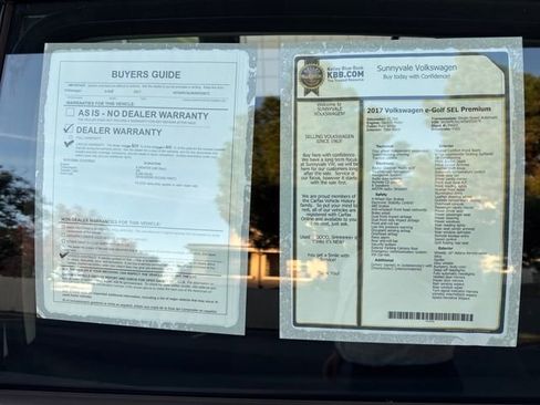 Used 2017 Volkswagen e-Golf SEL Premium image 31