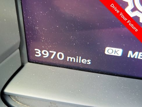 Used 2024 Nissan Z NISMO w/ Floor Mat Package RWD image 8