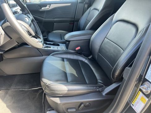 Used 2022 Ford Escape SEL image 21
