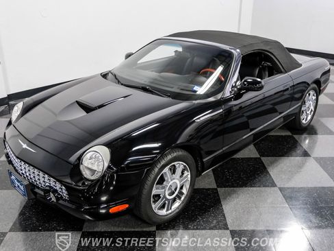 Used 2005 Ford Thunderbird 50th Anniversary image 36