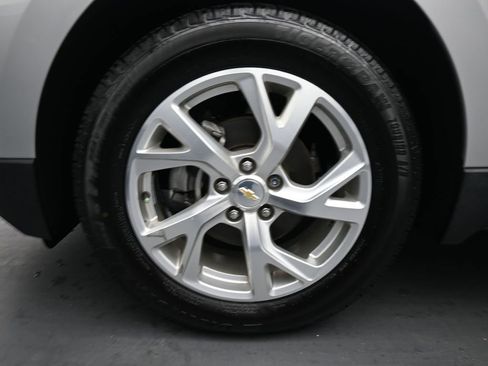 Used 2018 Chevrolet Equinox Premier image 14
