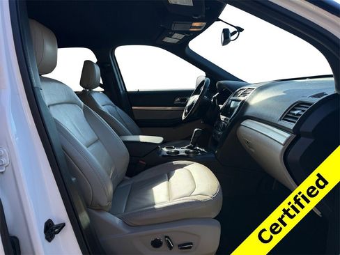Used 2018 Ford Explorer XLT w/ Equipment Group 202A image 15