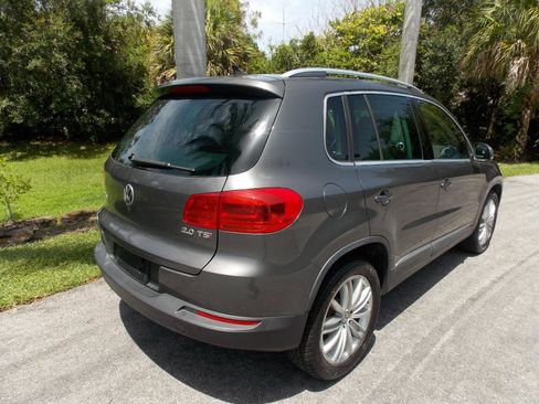 Used 2014 Volkswagen Tiguan SEL FWD image 7