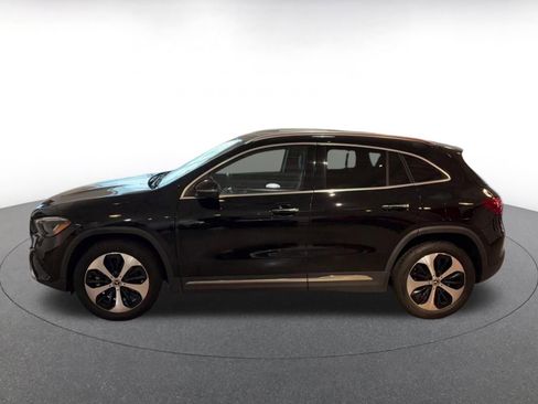 Used 2025 Mercedes-Benz GLA 250 4MATIC image 9