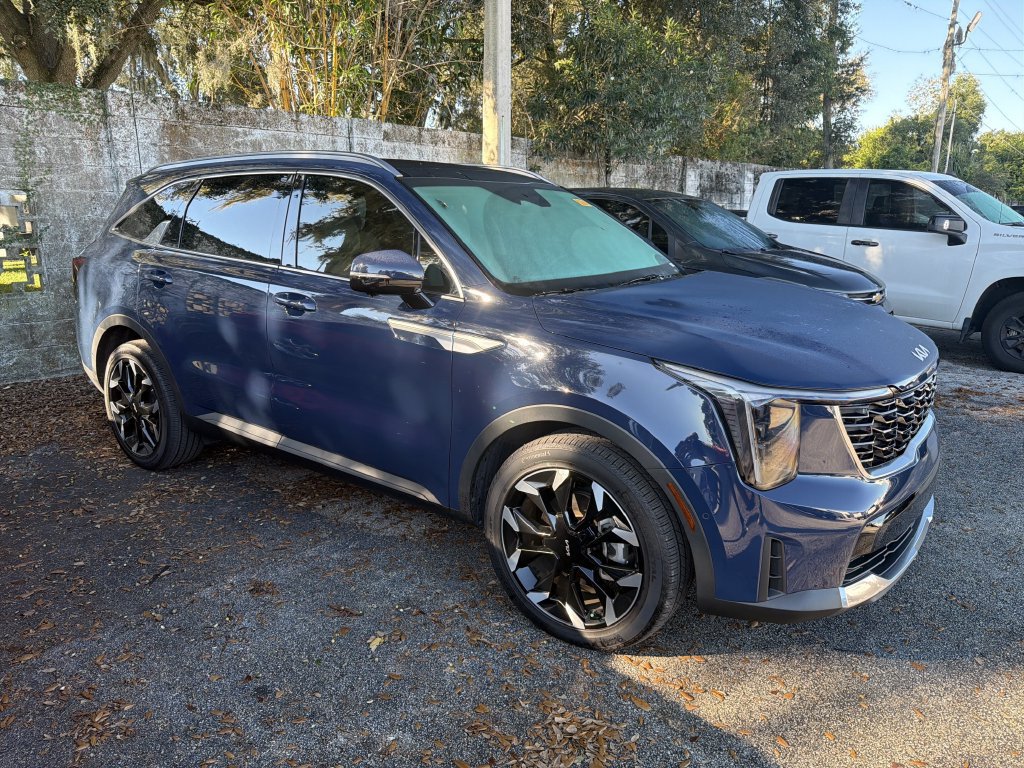 Certified 2024 Kia Sorento SX FWD image 1
