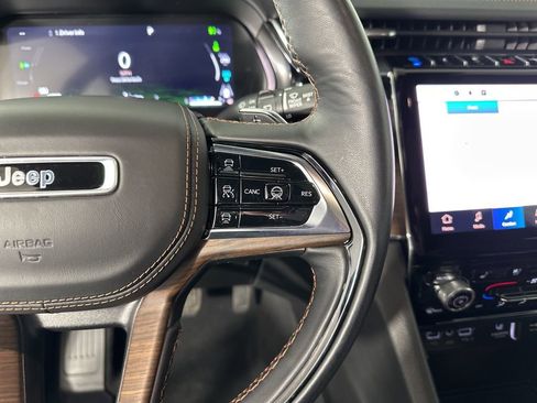 Used 2022 Jeep Grand Cherokee Summit image 14