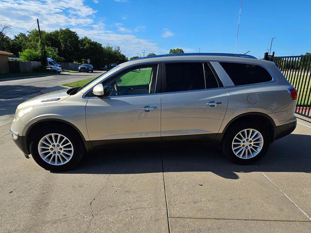 Used 2010 Buick Enclave CXL w/ Trailering Provision Package FWD image 2