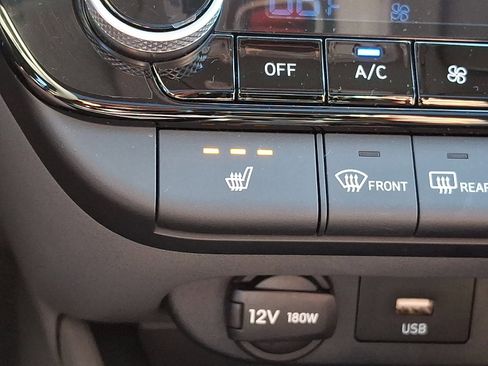 Certified 2025 Hyundai Elantra SEL FWD image 25