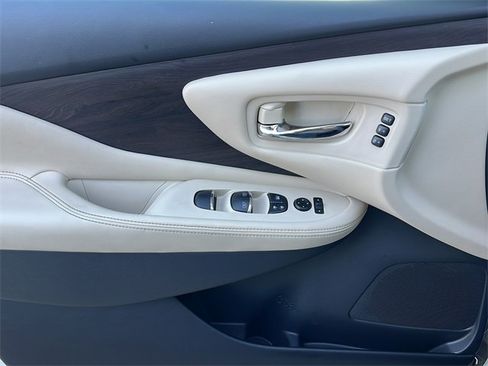 Used 2024 Nissan Murano Platinum w/ Cargo Package image 27