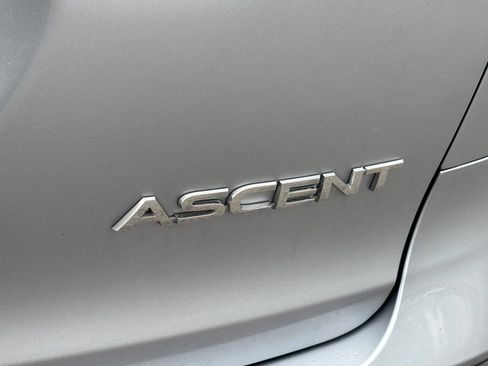 Used 2025 Subaru Ascent Premium AWD/4WD image 11