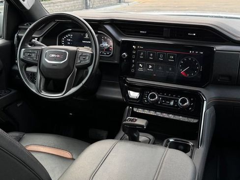 Used 2023 GMC Sierra 1500 AT4 w/ AT4 Preferred Package AWD/4WD image 18