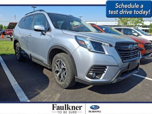 Certified 2023 Subaru Forester Premium AWD/4WD image 1