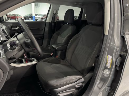 Used 2019 Jeep Compass Sport image 25