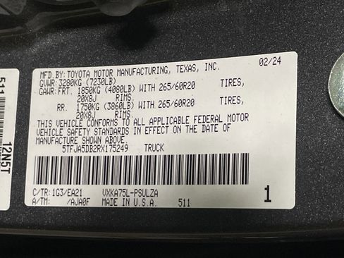 Used 2024 Toyota Tundra Limited image 36