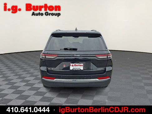 Used 2023 Jeep Grand Cherokee Limited AWD/4WD image 5
