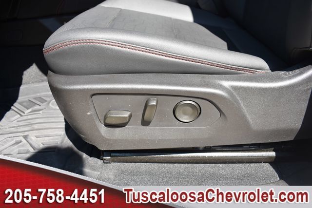 Used 2025 Chevrolet Colorado Z71 w/ Technology Package AWD/4WD image 23