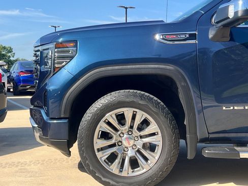 Used 2022 GMC Sierra 1500 Denali AWD/4WD image 9