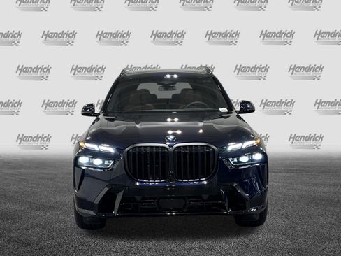 New 2027 BMW X7 xDrive40i w/ M Sport Package AWD/4WD image 2
