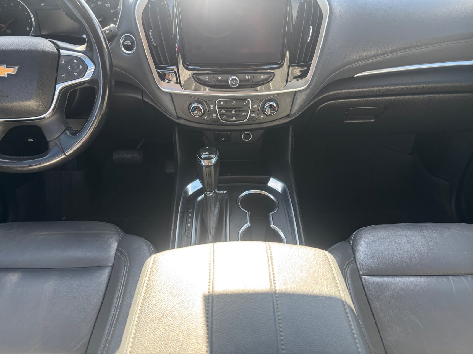 Used 2019 Chevrolet Traverse LT w/ LT Premium Package FWD image 18