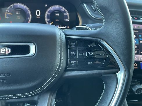 Used 2021 Jeep Grand Cherokee L Overland w/ Luxury Tech Group IV image 16