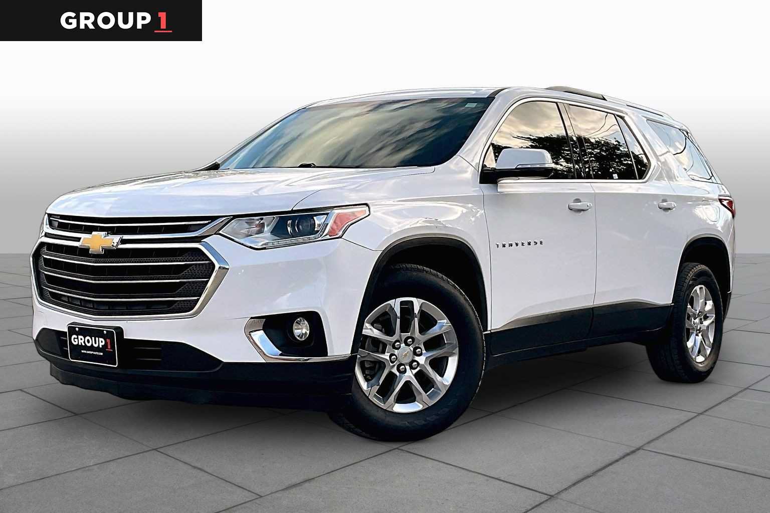 Used 2018 Chevrolet Traverse LT FWD image 1