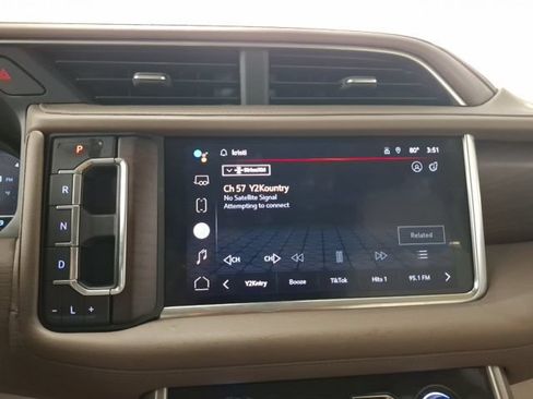 Used 2022 GMC Yukon Denali AWD/4WD image 29