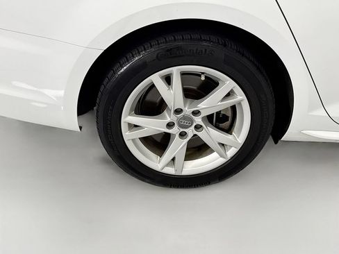 Used 2018 Audi A4 2.0T Premium AWD/4WD image 31