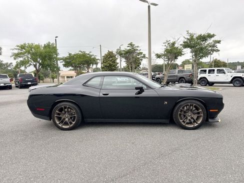 Used 2022 Dodge Challenger R/T Scat Pack w/ Shaker Package RWD image 2