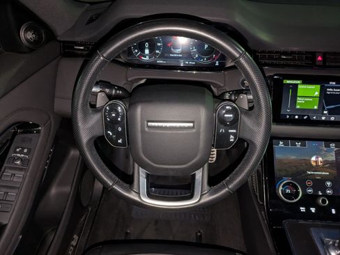 Used 2020 Land Rover Range Rover Evoque R-Dynamic SE image 12