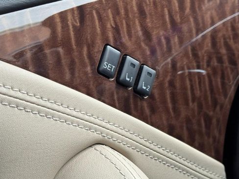 Used 2017 Nissan Armada SL image 15