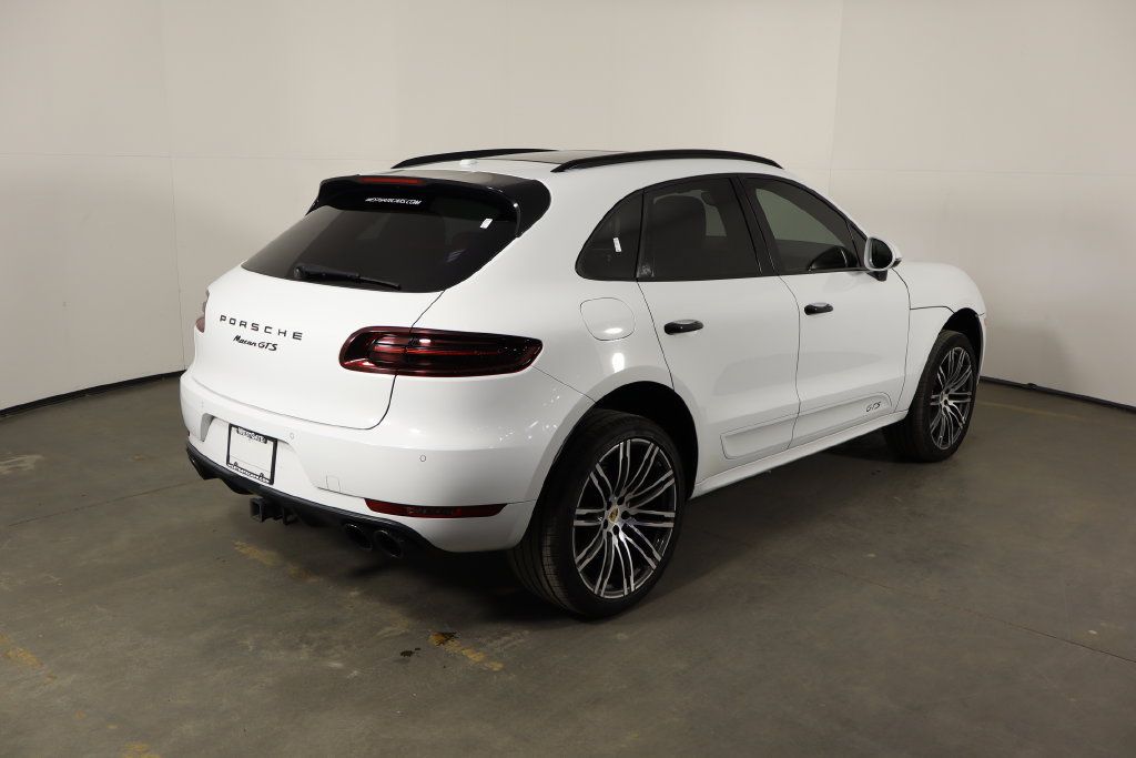 Used 2017 Porsche Macan GTS AWD/4WD image 45