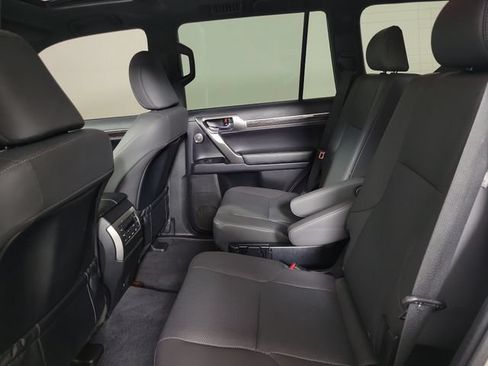 Used 2023 Lexus GX 460 Premium w/ Accessory Package AWD/4WD image 13