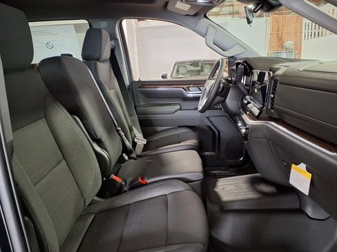 New 2026 GMC Sierra 1500 Elevation w/ LPO, GMC Protection Package AWD/4WD image 6