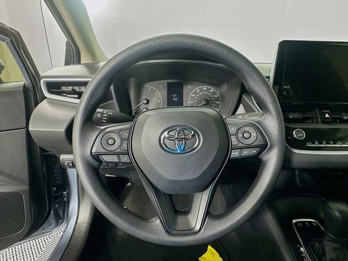 Certified 2025 Toyota Corolla LE FWD image 11